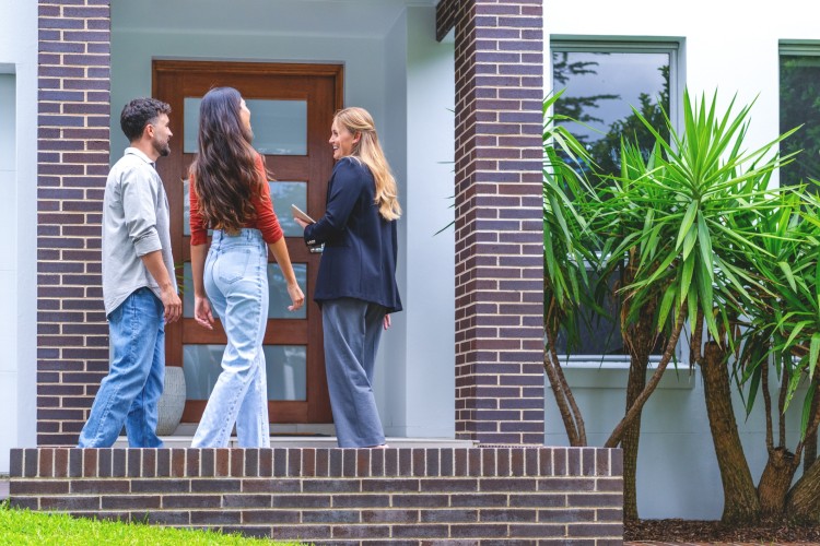 Counting the Hidden Costs: The Pitfalls of Purchasing Property Without a Buyer's Advocate in Australia